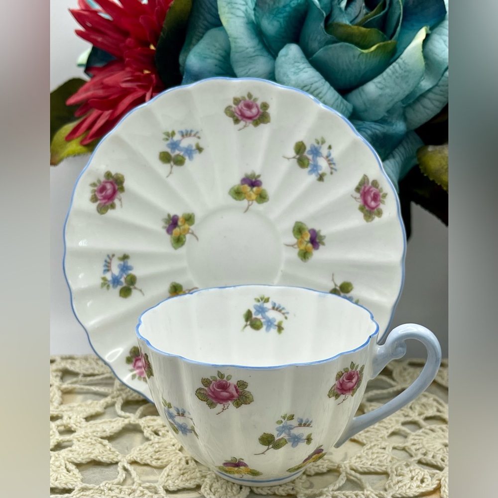 SHELLEY Ludlow Teacup& Saucer, England ROSE, PANSY &FORGET-ME-NOT Flowers